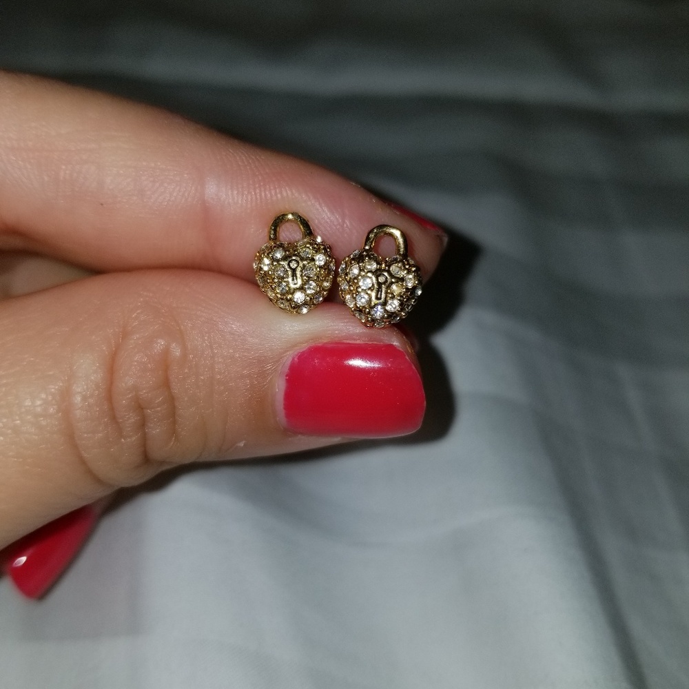Heart earrings